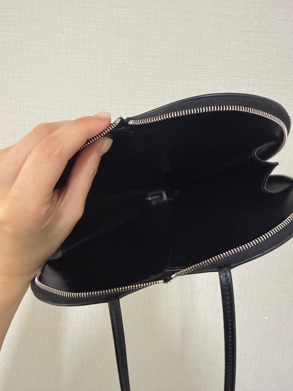 Alaia 알라이아 하트백 상품이미지5