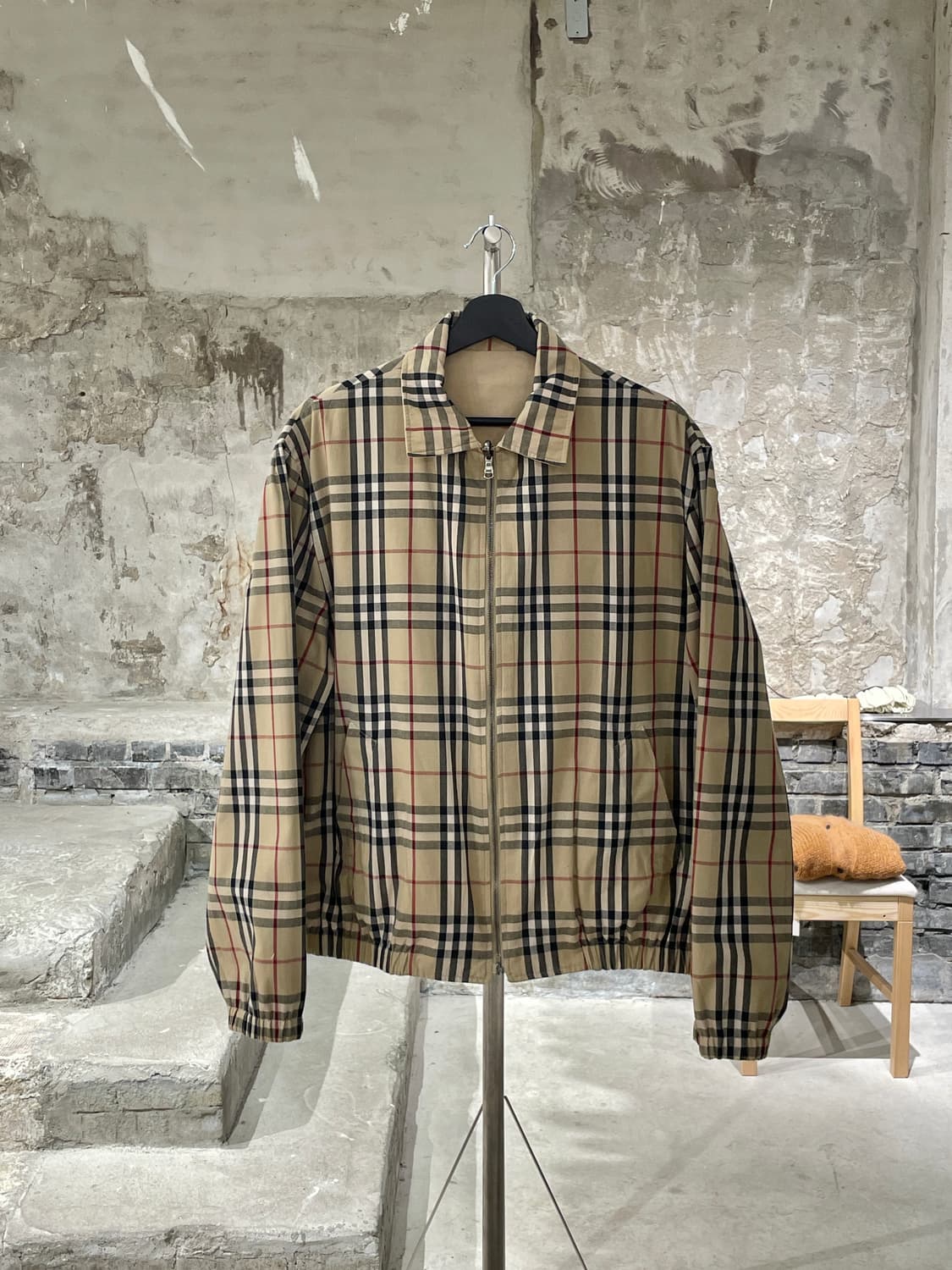 버버리 베이지 노바체크 리버시블 블루종 자켓 상품이미지1