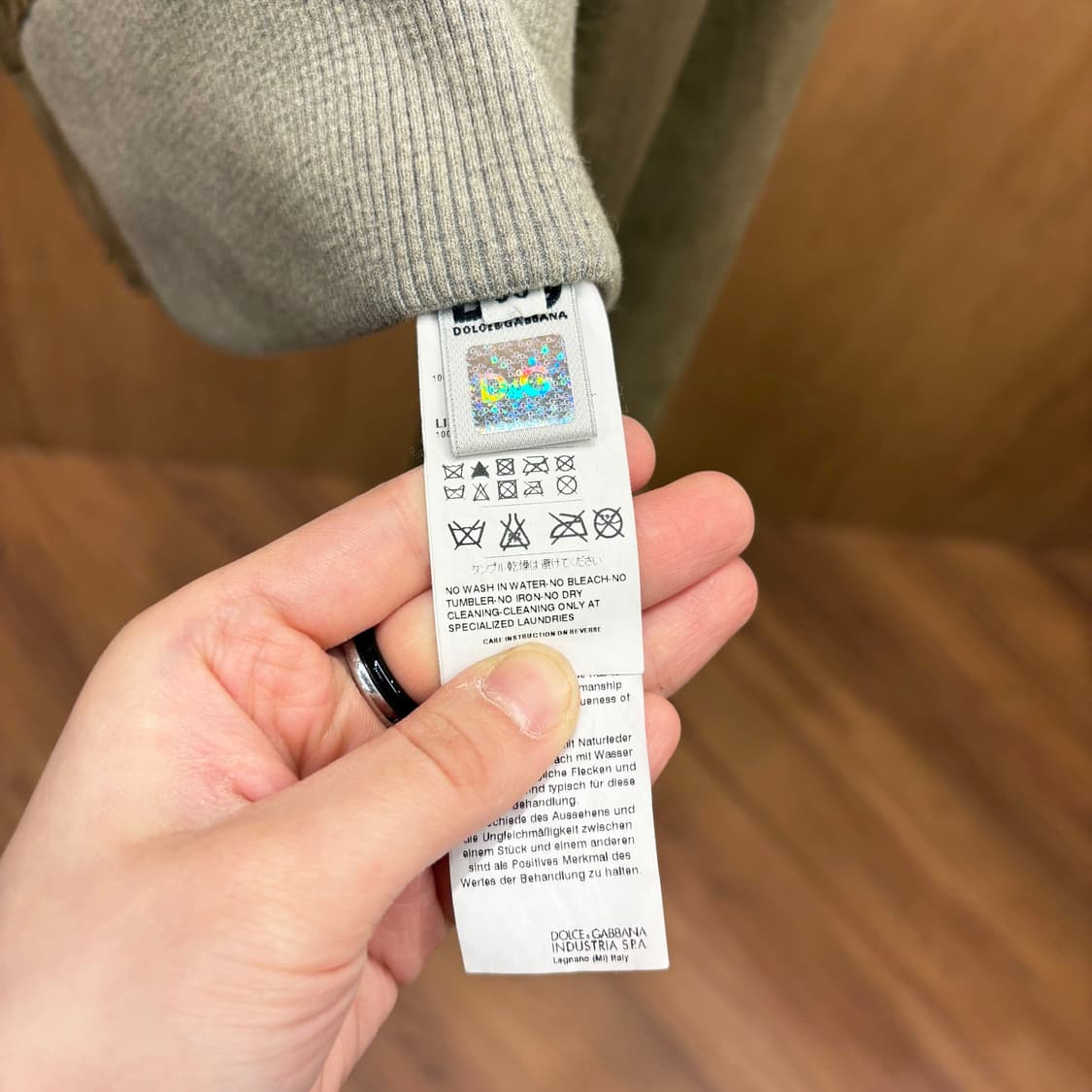 돌체앤가바나 레더 밀리터리 자켓 워싱 텍스처 어깨 견장 디테일 베이지 상품이미지7