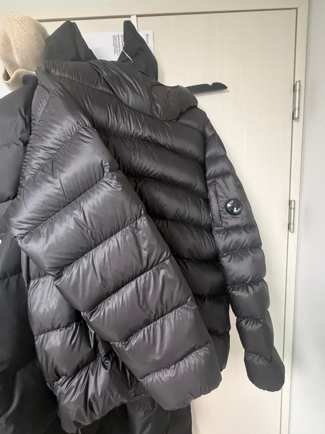 Cp컴퍼니 패딩  상품이미지1