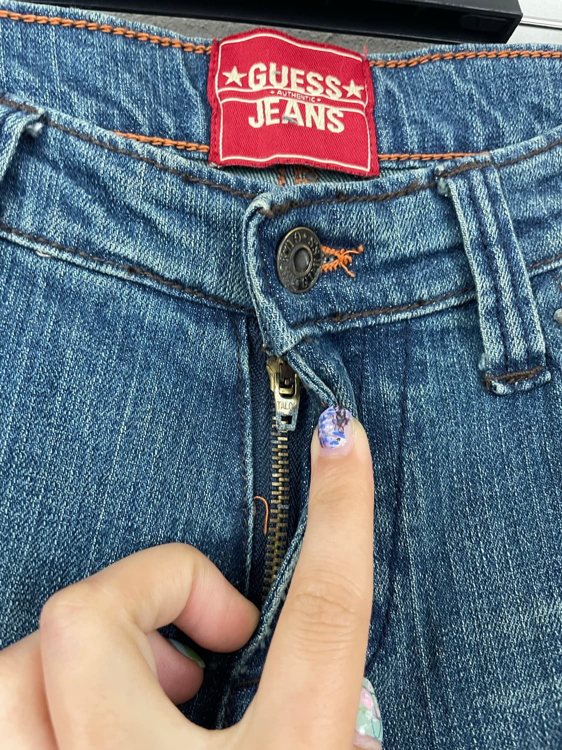 GUESS JEANS 사이드 스터드 플레어 진 상품이미지3