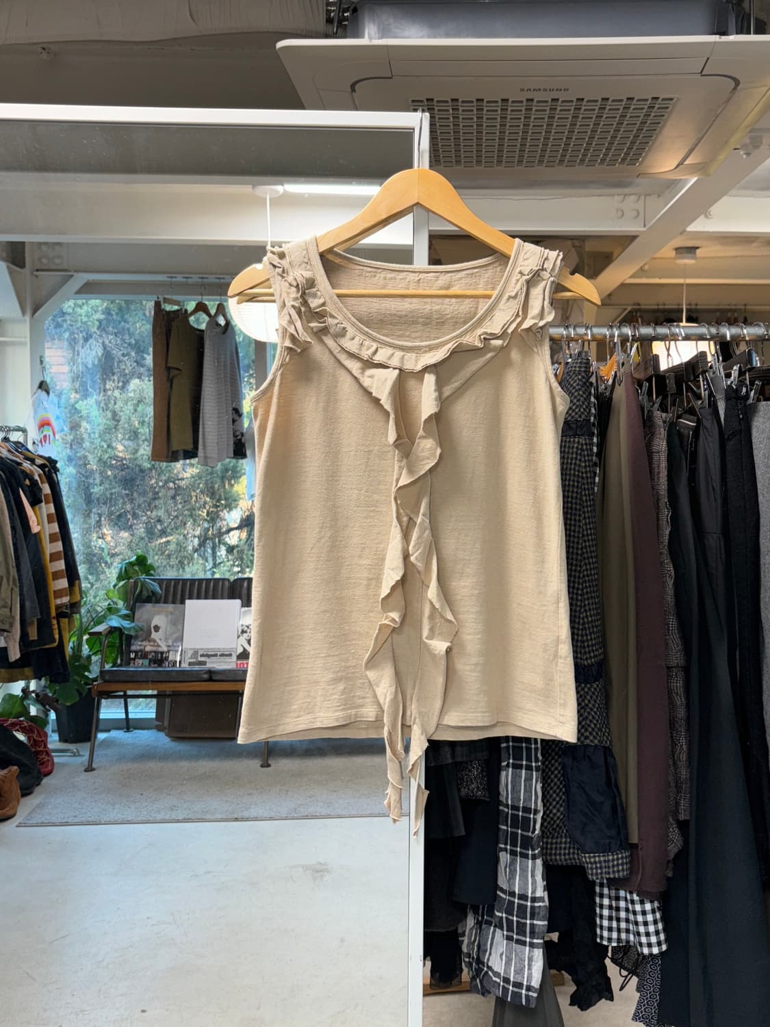 아츠로 타야마 프릴 슬리브리스 상품이미지1