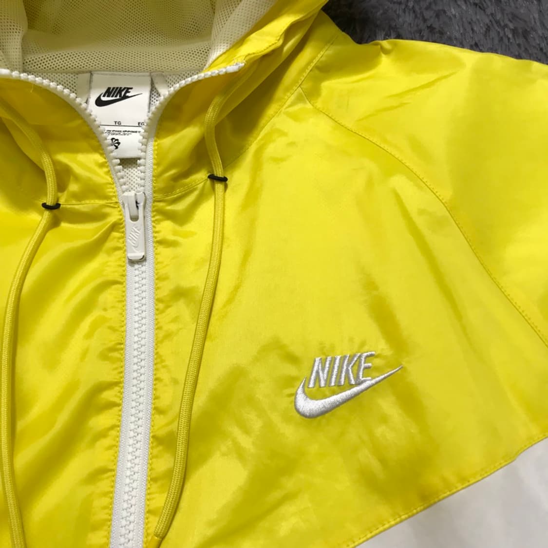 [[XL,25년,A급] 나이키(NIKE) 옐로우 후드 윈드러너#381 상품이미지5