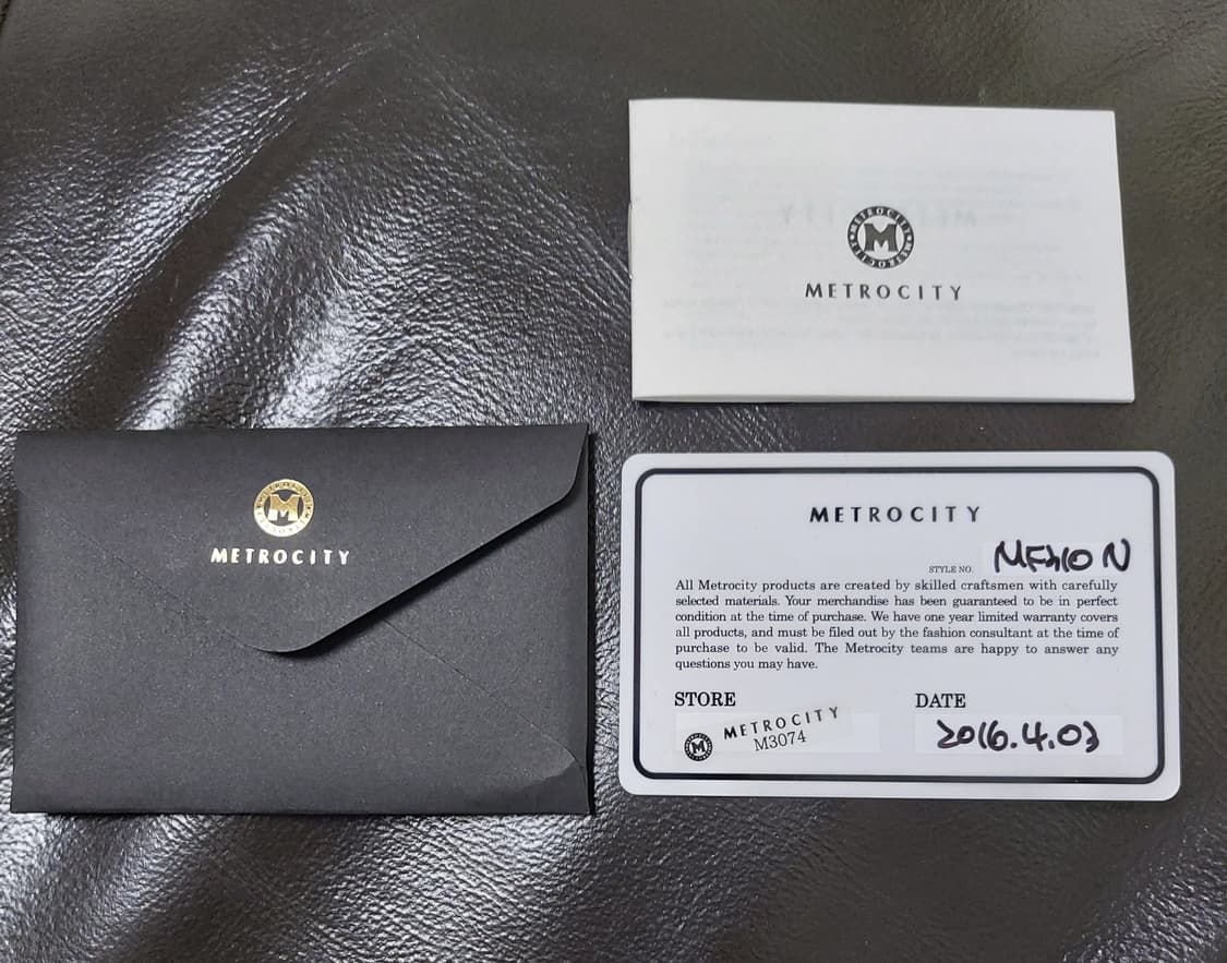 메트로시티 블루 사피아노가죽 토트백

 상품이미지10