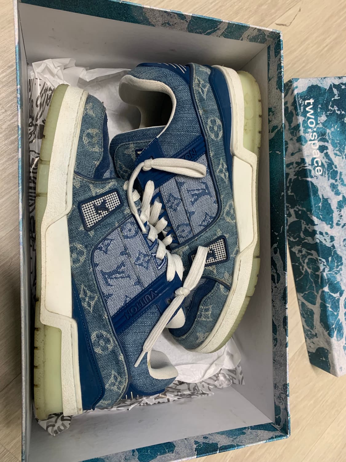 루이비통 데님 모노그램 스니커즈 6 사이즈 (260) 상품이미지7