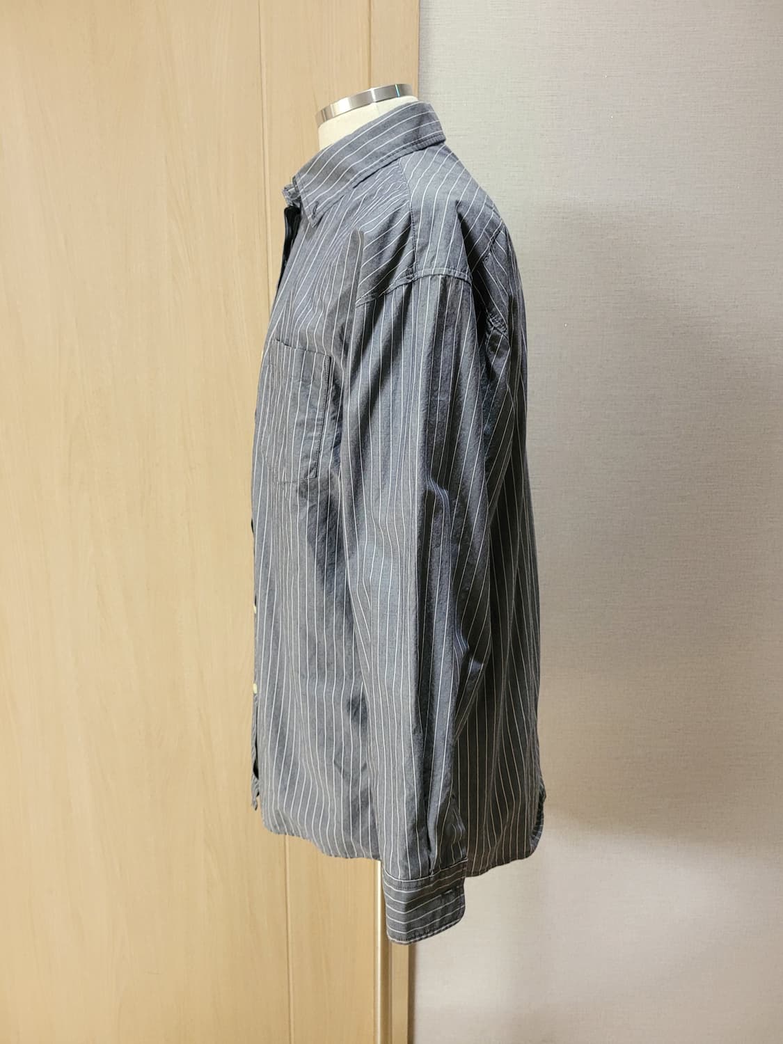 스파오 SPAO 남자 세로 스트라이프 셔츠 XL 그레이 상품이미지4