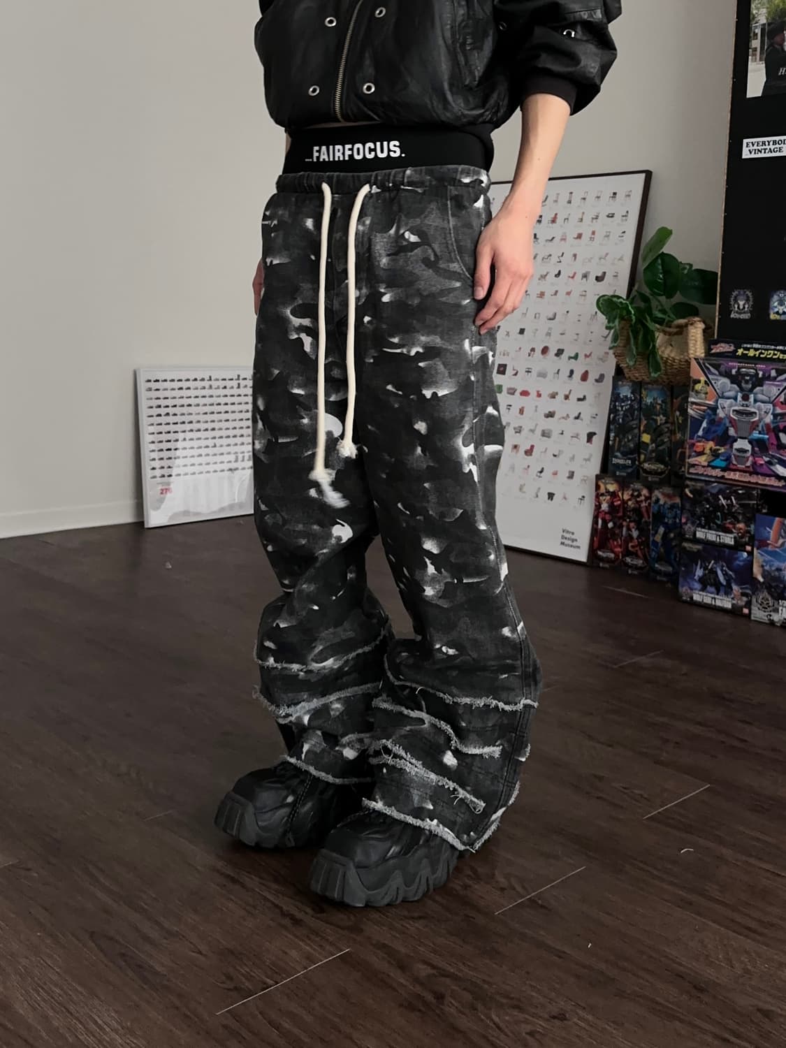 RHNDE 카모 새깅 리프드 플레어 진 상품이미지2