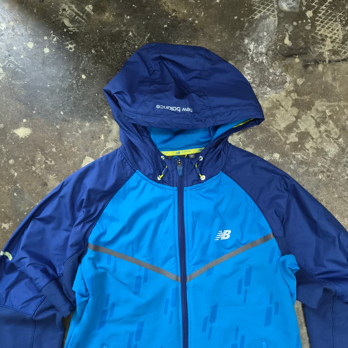 95) 뉴발란스 런닝 바람막이 방풍자켓 점퍼 런닝코어 상품이미지2
