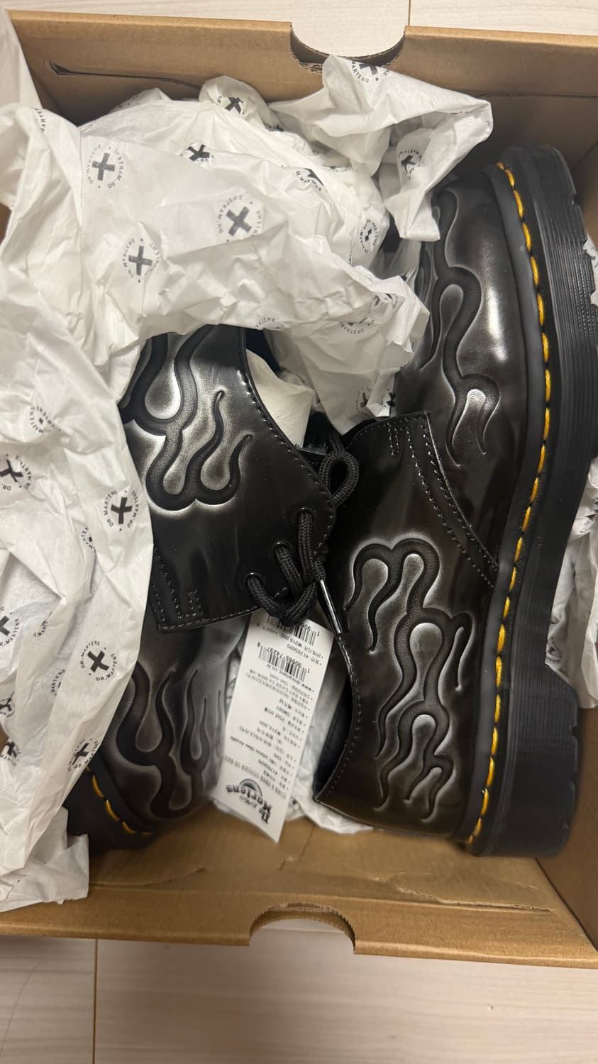 닥터마틴 1461 인페르노 250(UK6) 상품이미지1