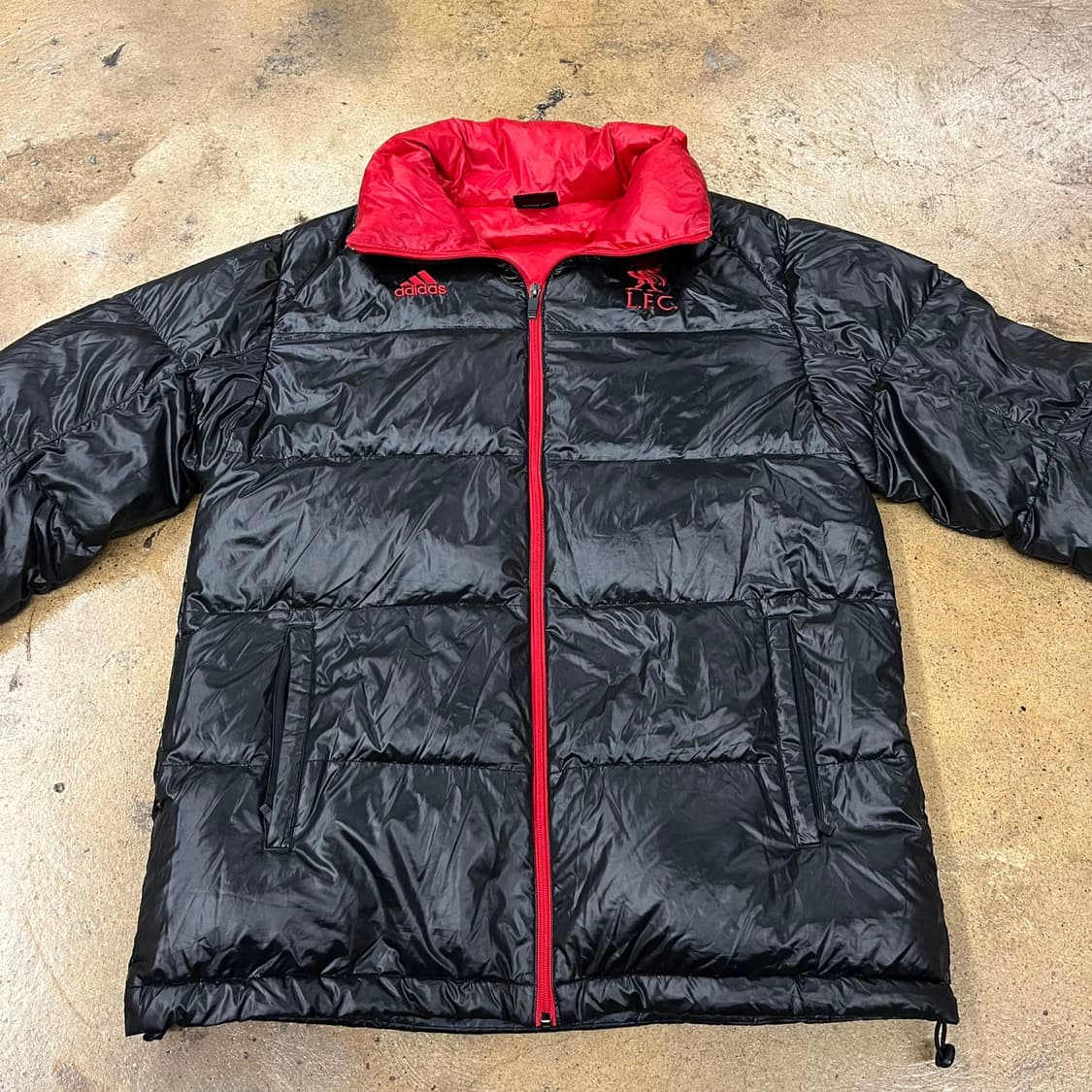 아디다스 리버풀 검빨 숏패딩 95 상품이미지3