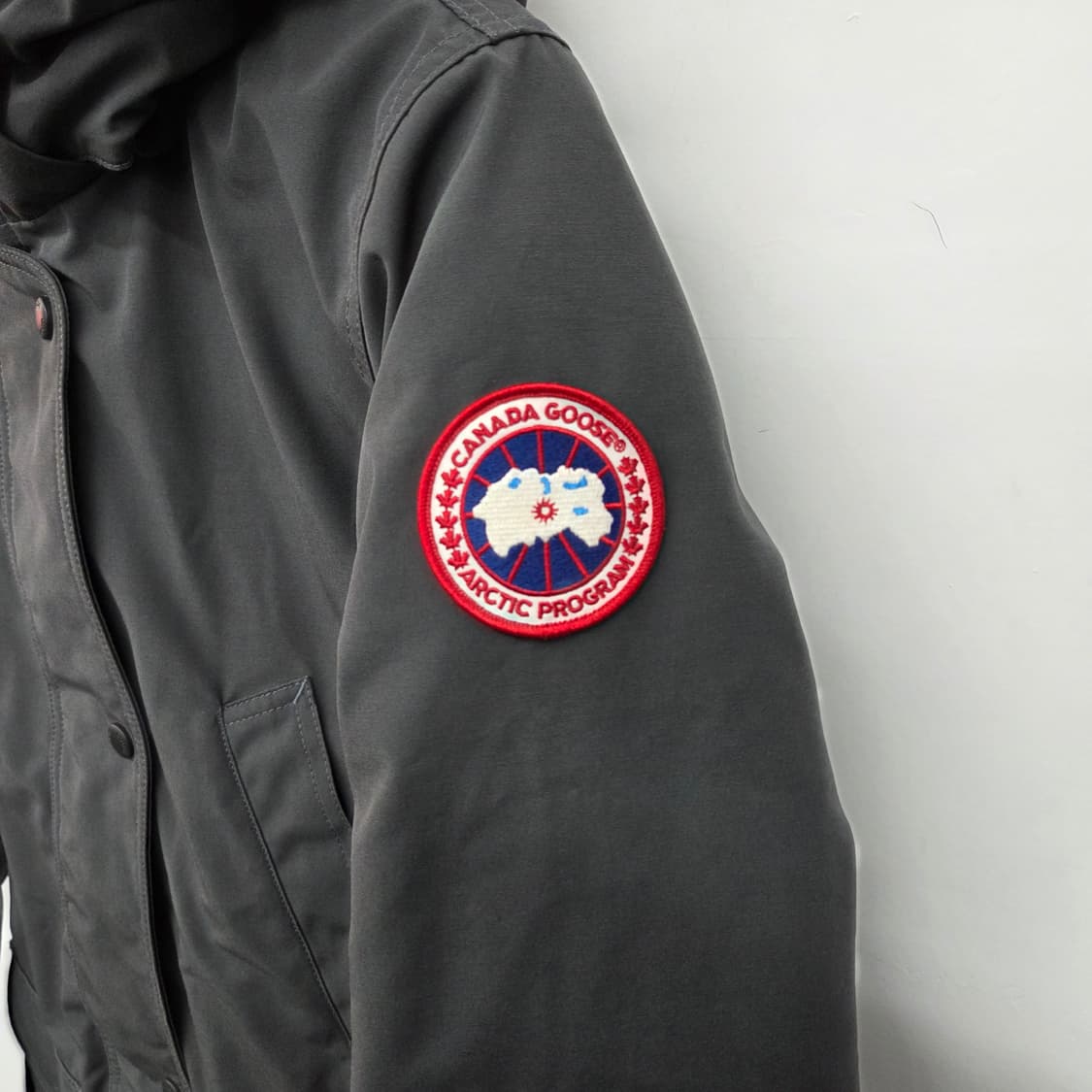 캐나다구스 여성 패딩 그레이 m 상품이미지2