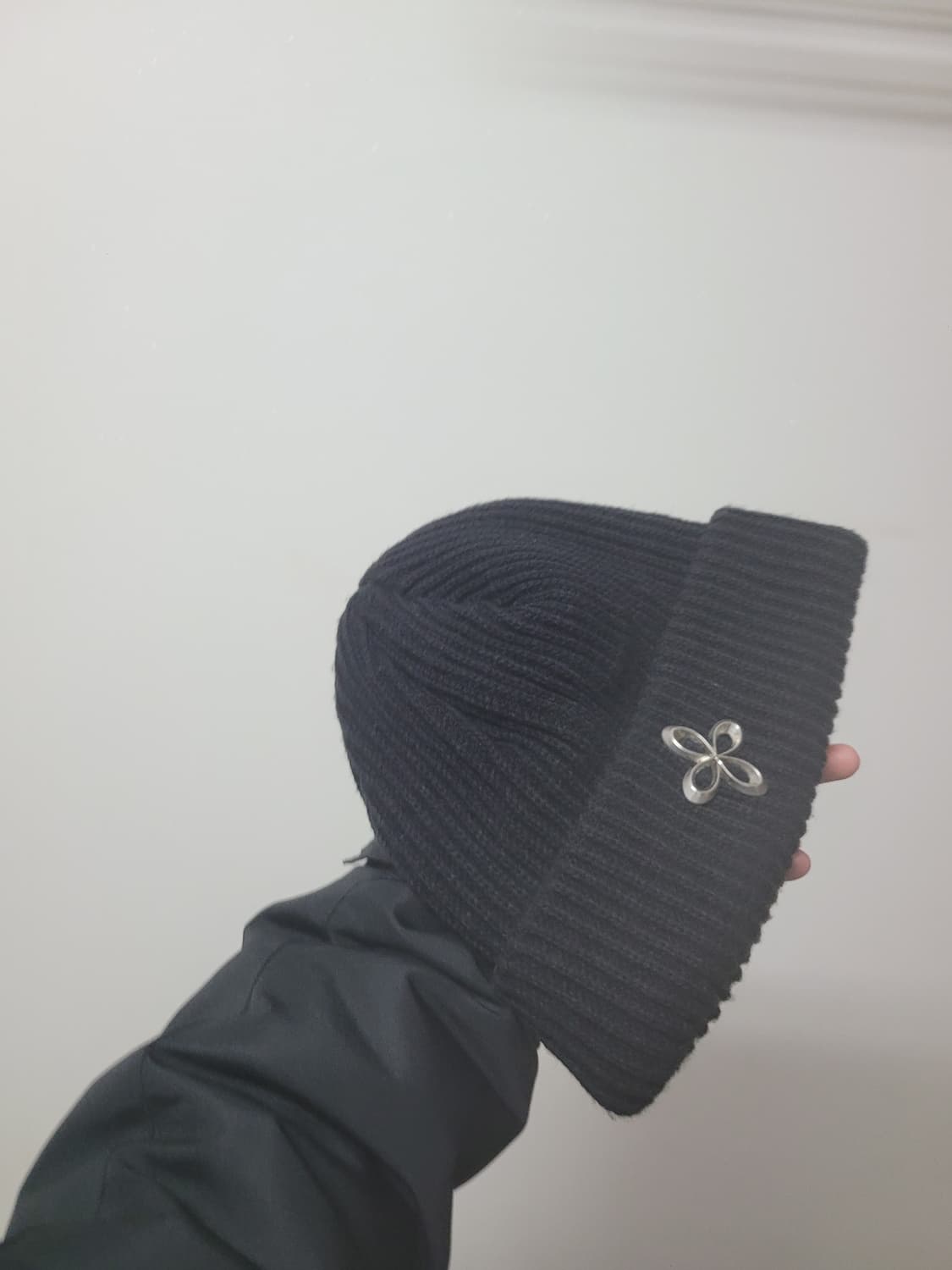 써저리 클로버 로고 비니 블랙 Ver.2 상품이미지2