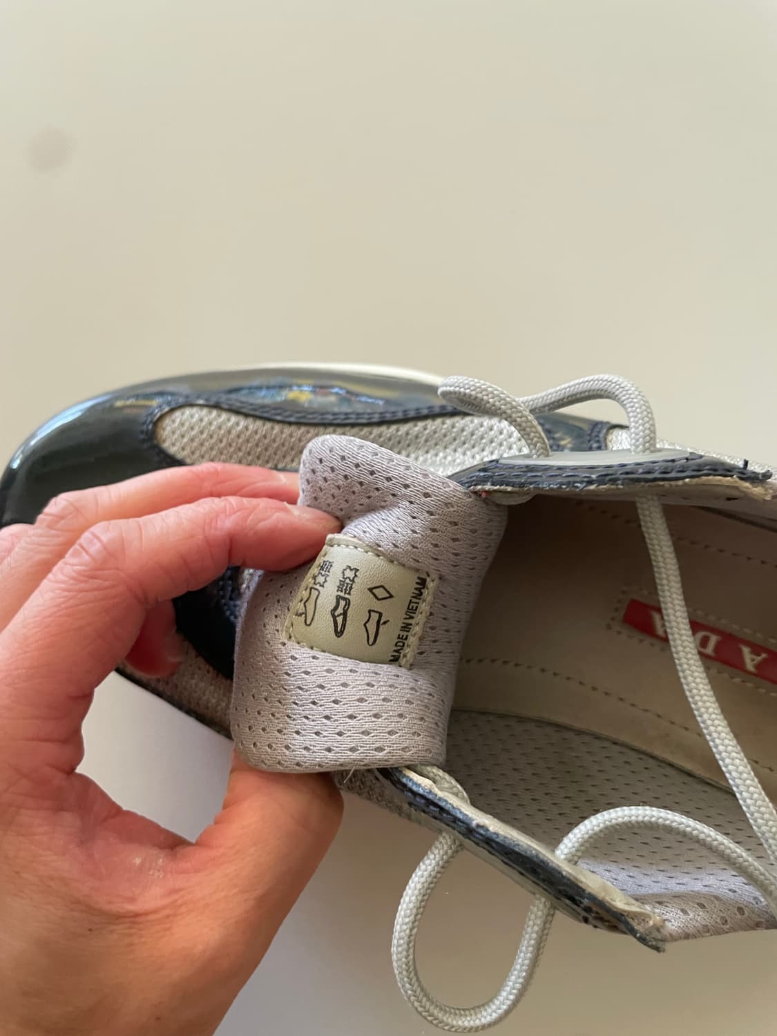 프라다 OG 아메리카컵 유광 네이비 상품이미지10