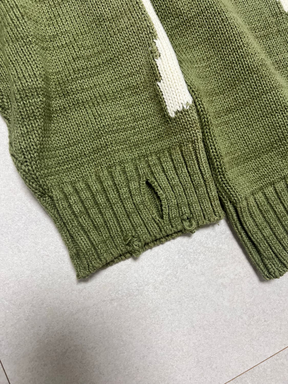 캐피탈 본 니트 카키 사이즈3 상품이미지4