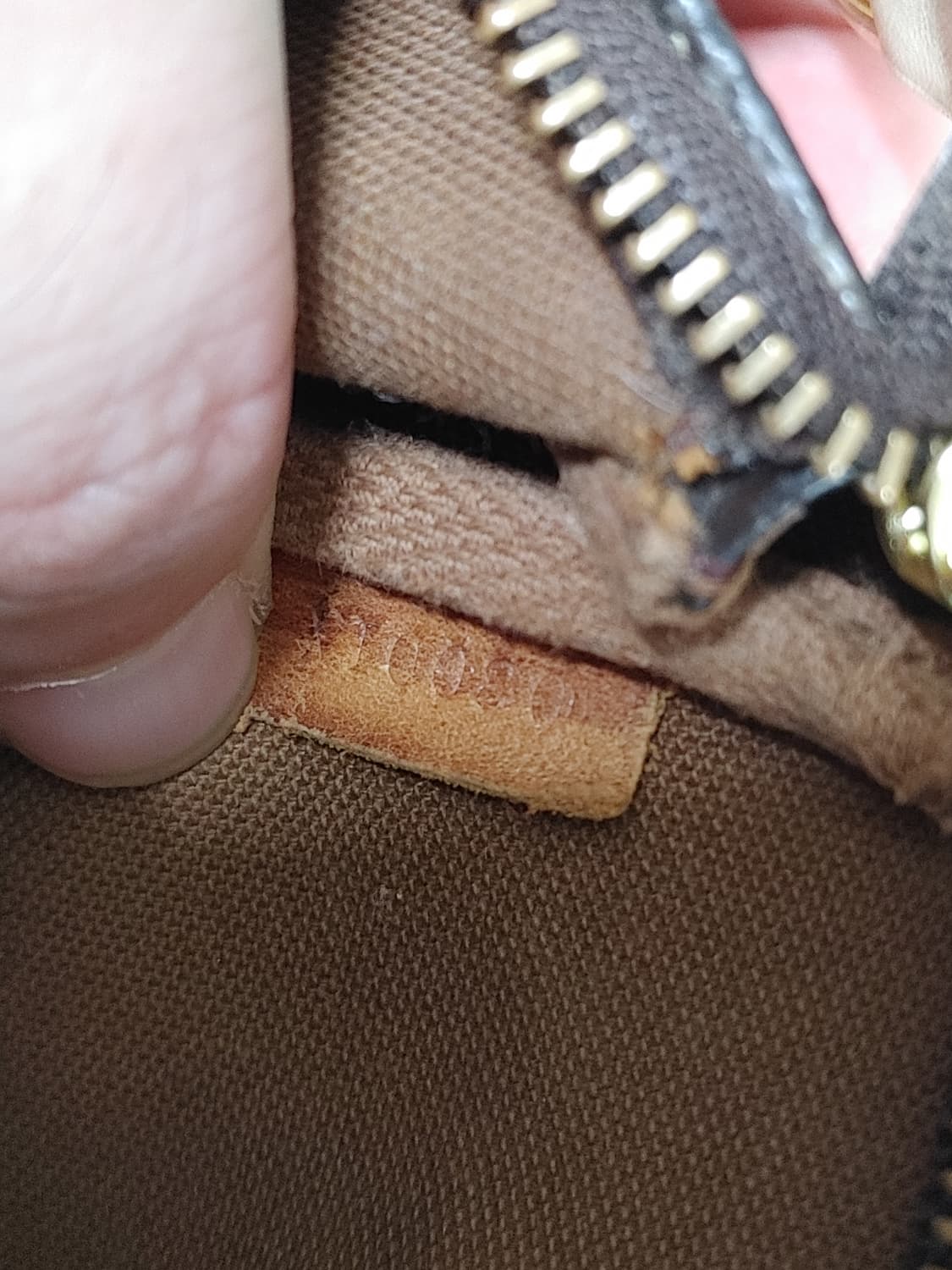 정품 루이비통 포쉐트 악세수아 포치 파우치백 숄더백 & 키링 상품이미지9