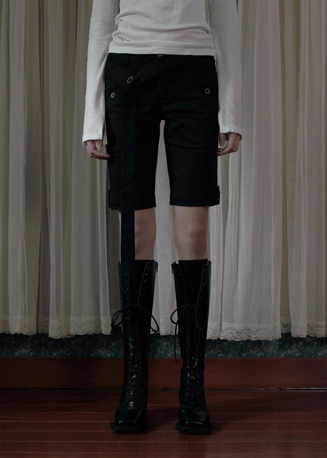 BELTED RIDING HALF PANTS, BLACK 상품이미지1
