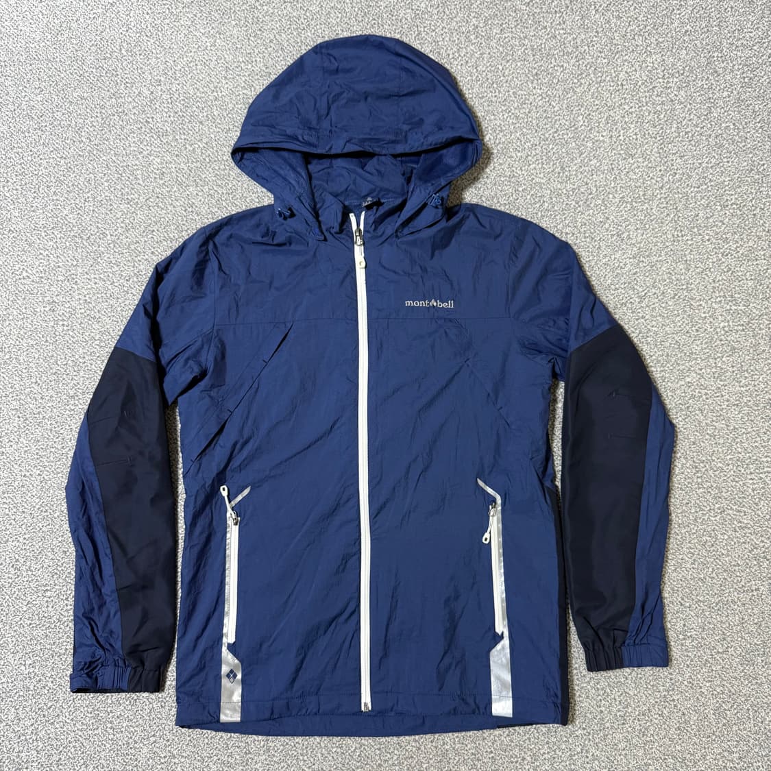 몽벨 초경량 바람막이 M 상품이미지1