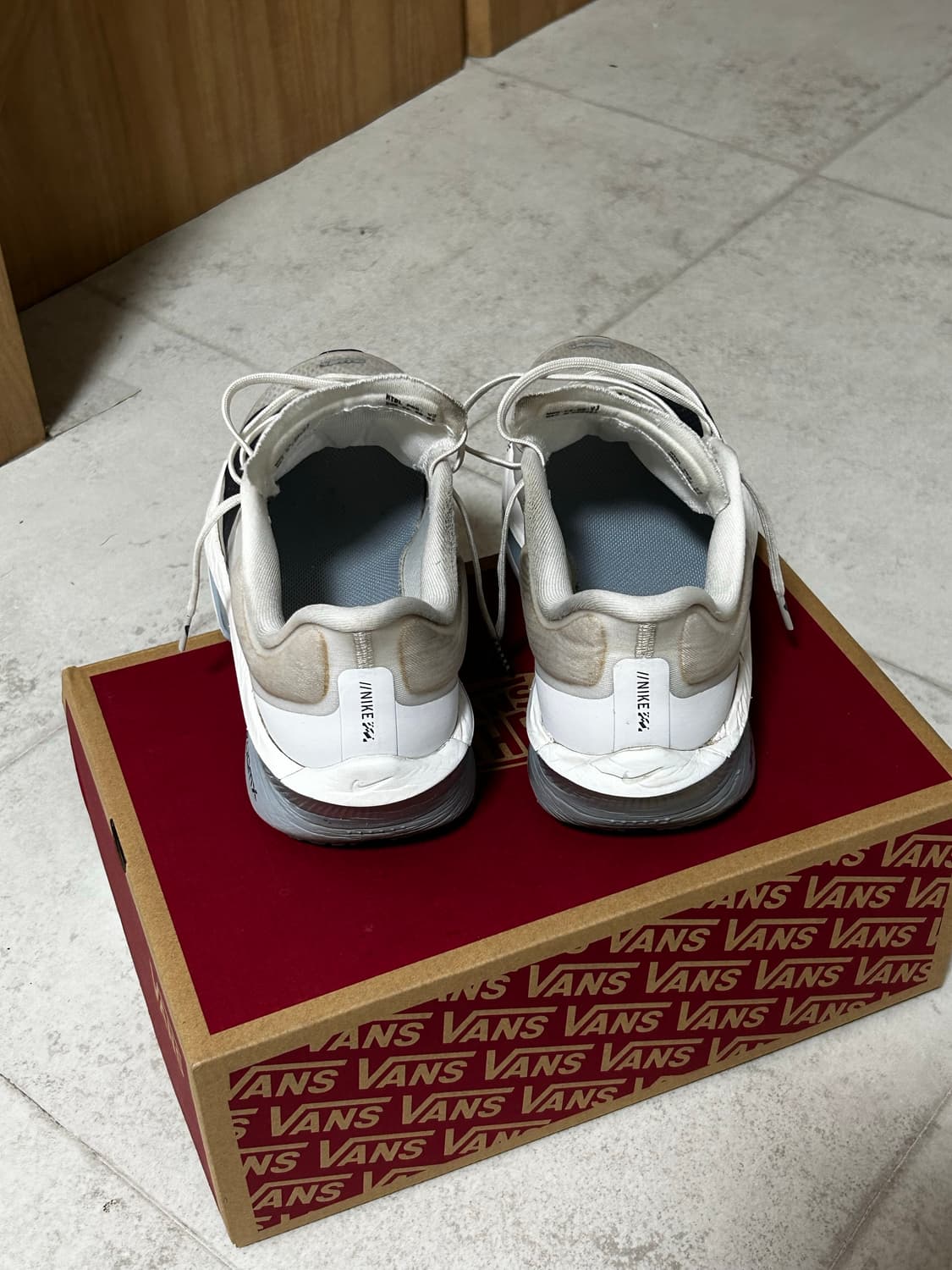 [255] 나이키 줌플라이6 러닝화 상품이미지3