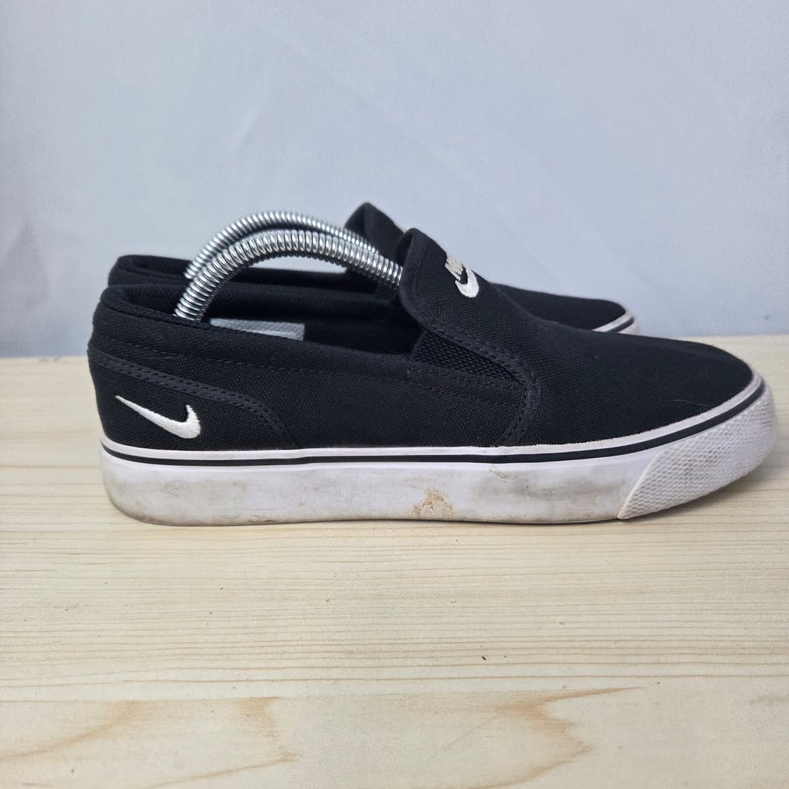 235 나이키 토키 슬립온  캔버스화 스니커즈 상품이미지4