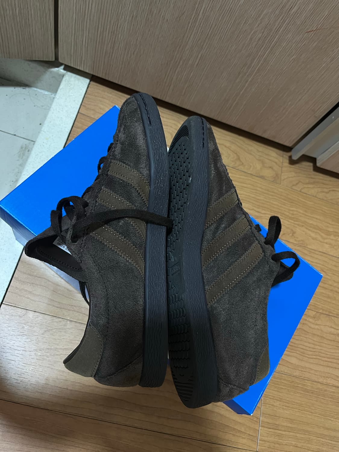 아디다스 토바코 그루엔 다크브라운 255사이즈 팝니다 상품이미지5