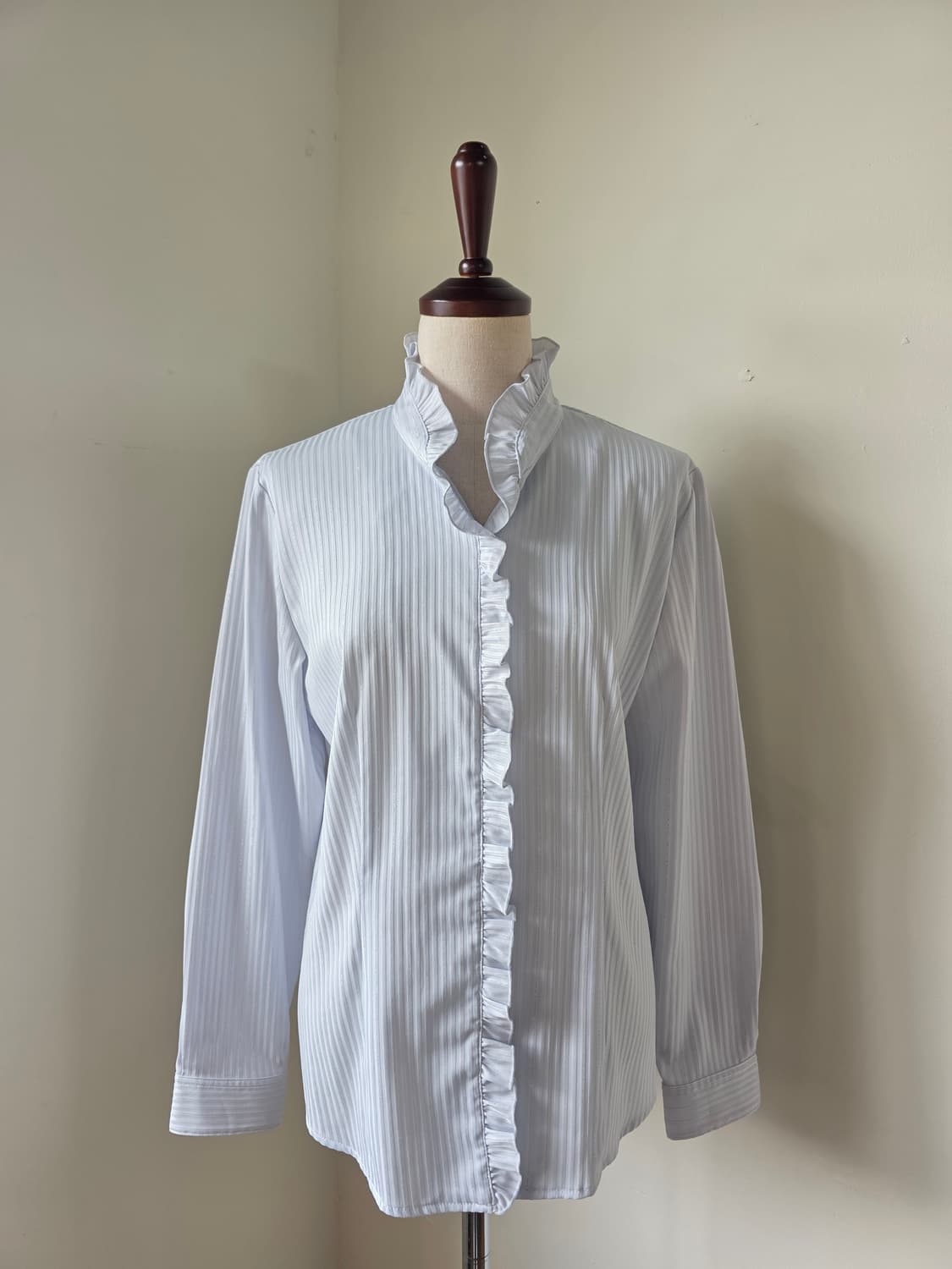 은사 스트라이프 프릴 셔츠 상품이미지2