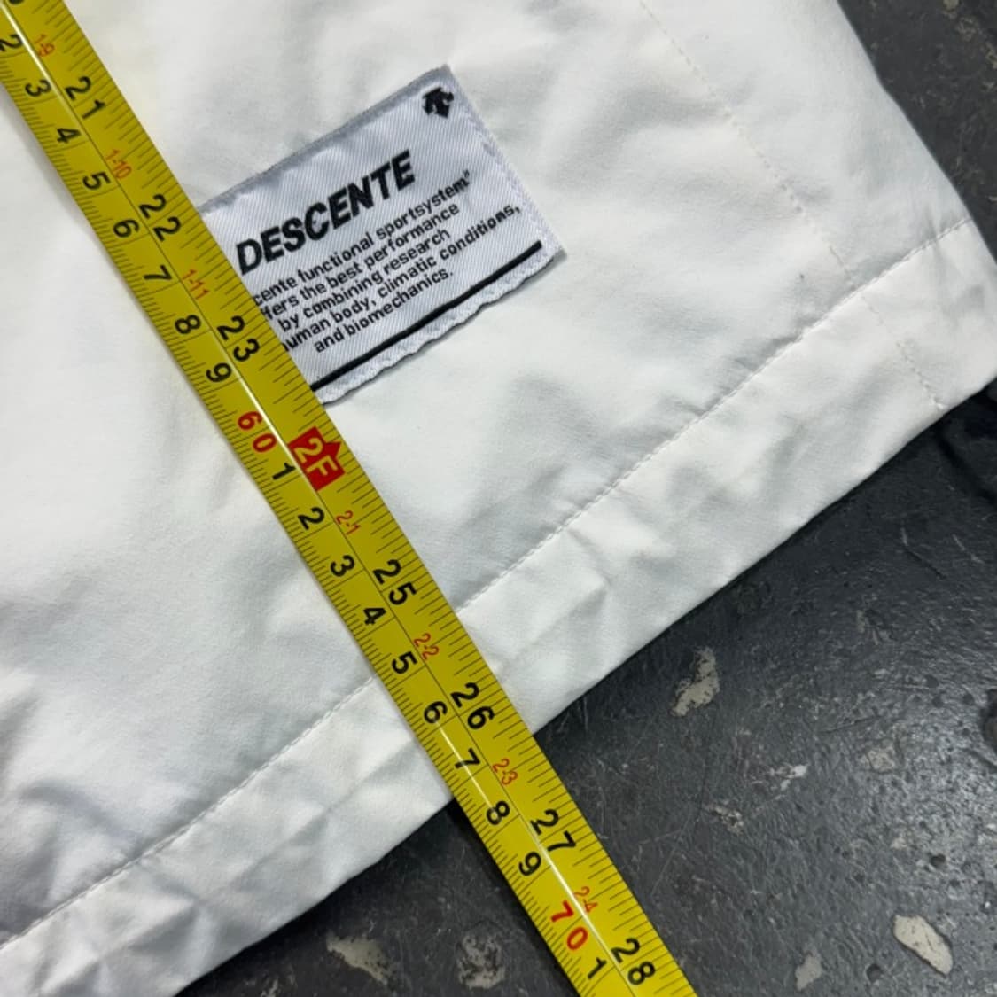 100 데상트 바람막이 상품이미지8