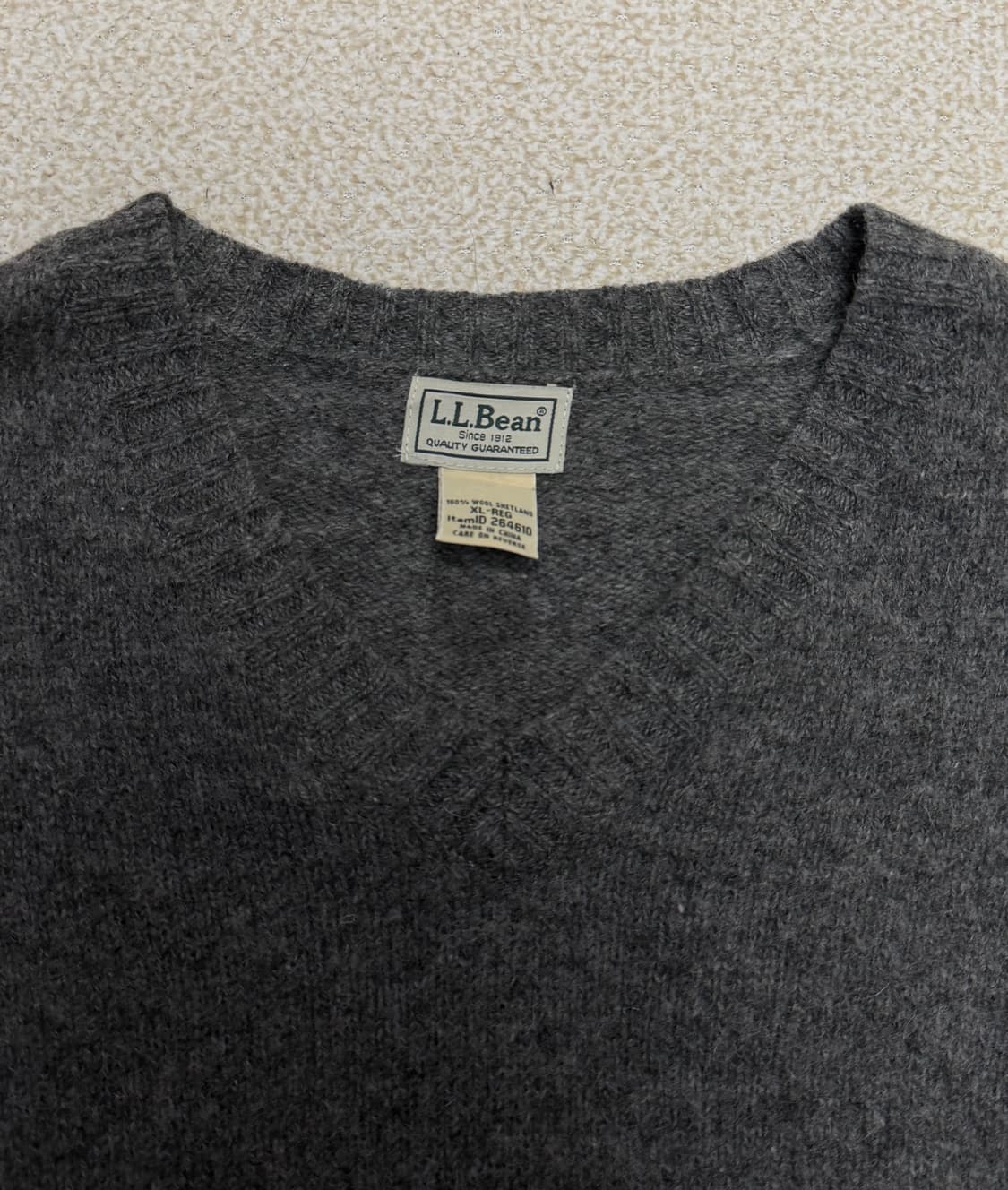 엘엘빈 브이넥 니트 상품이미지3