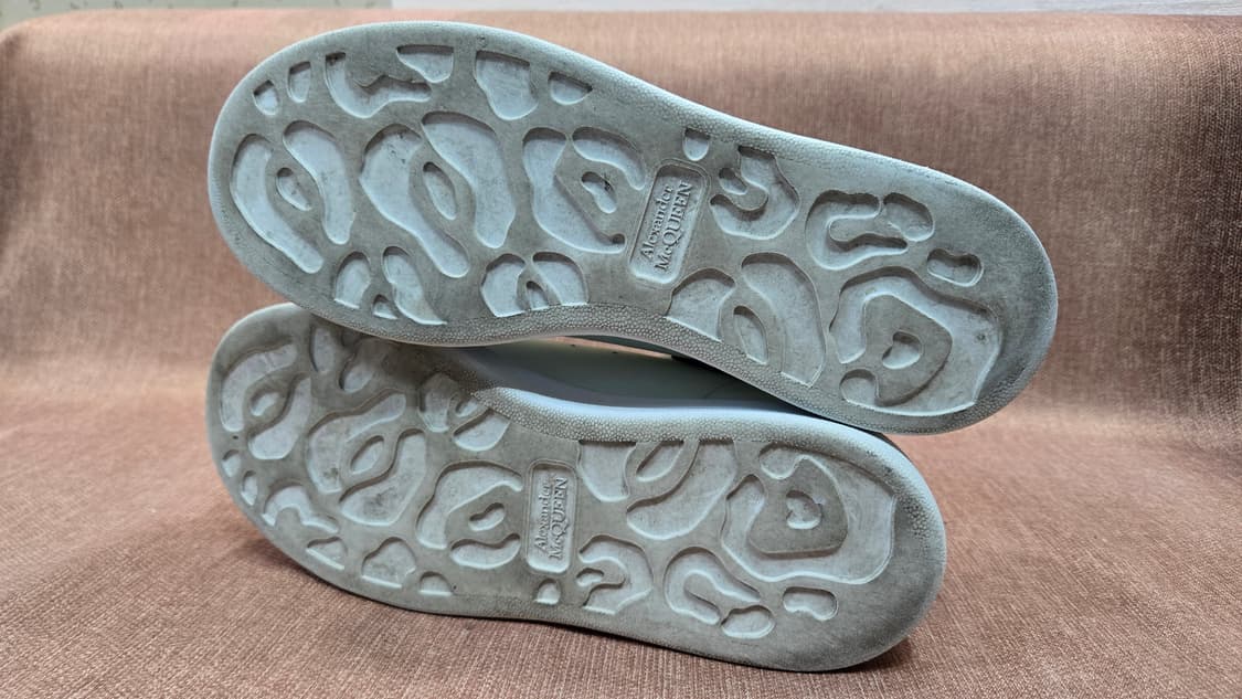 알렉산더 맥퀸 250mm- 화이트&블랙 오버솔 스니커즈 상품이미지6