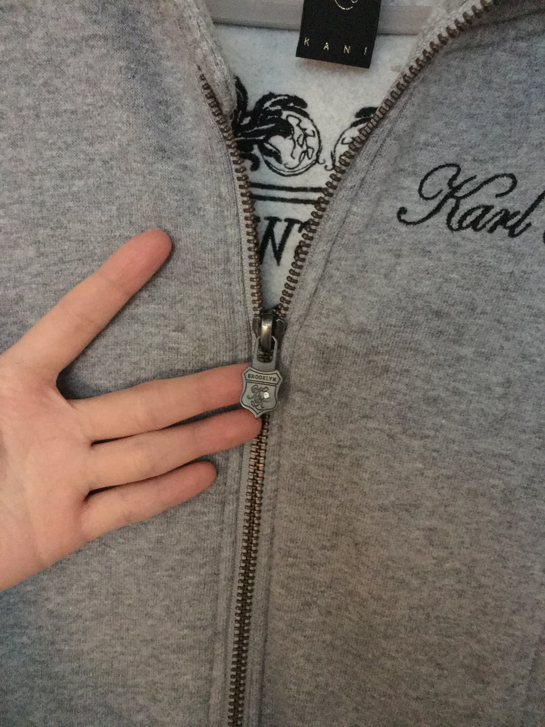 Lettering hood zip-up 상품이미지6