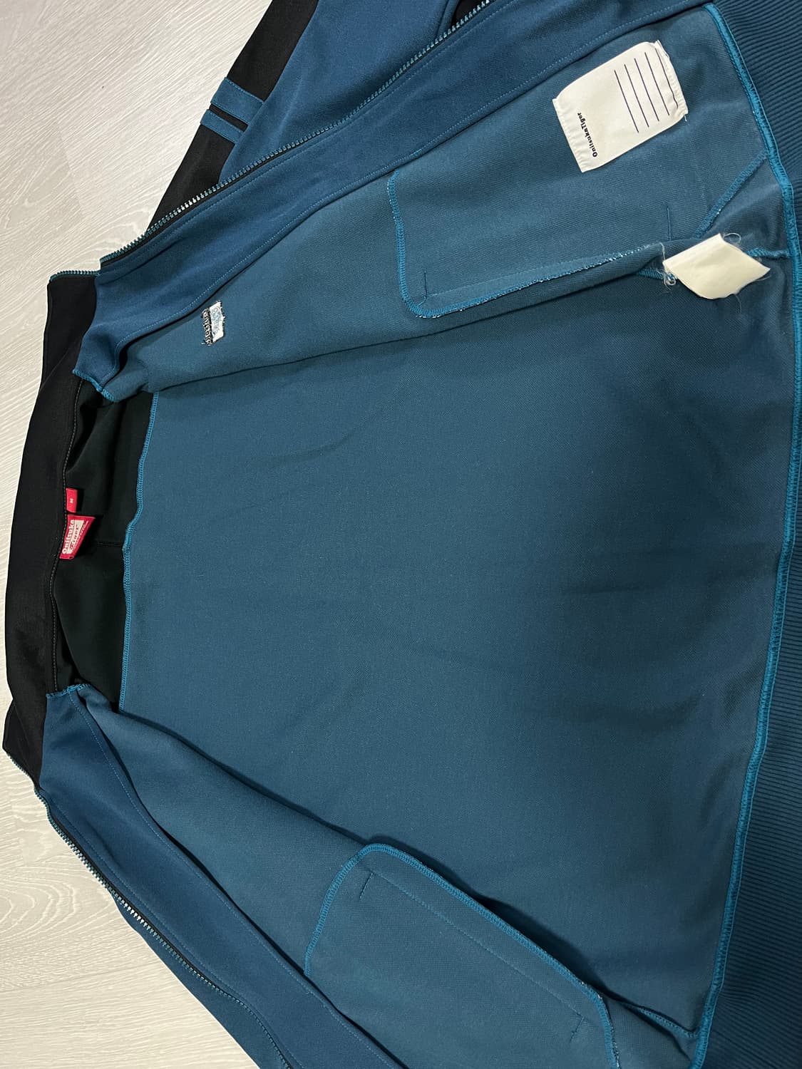 오니츠카타이거 빅로고 져지M 상품이미지6