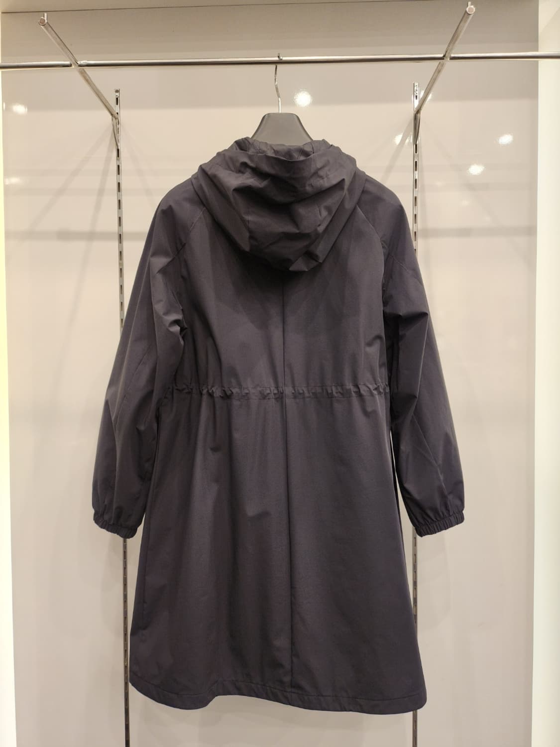 디스커버리 여성바람막이 롱코트90(최상급) 상품이미지2