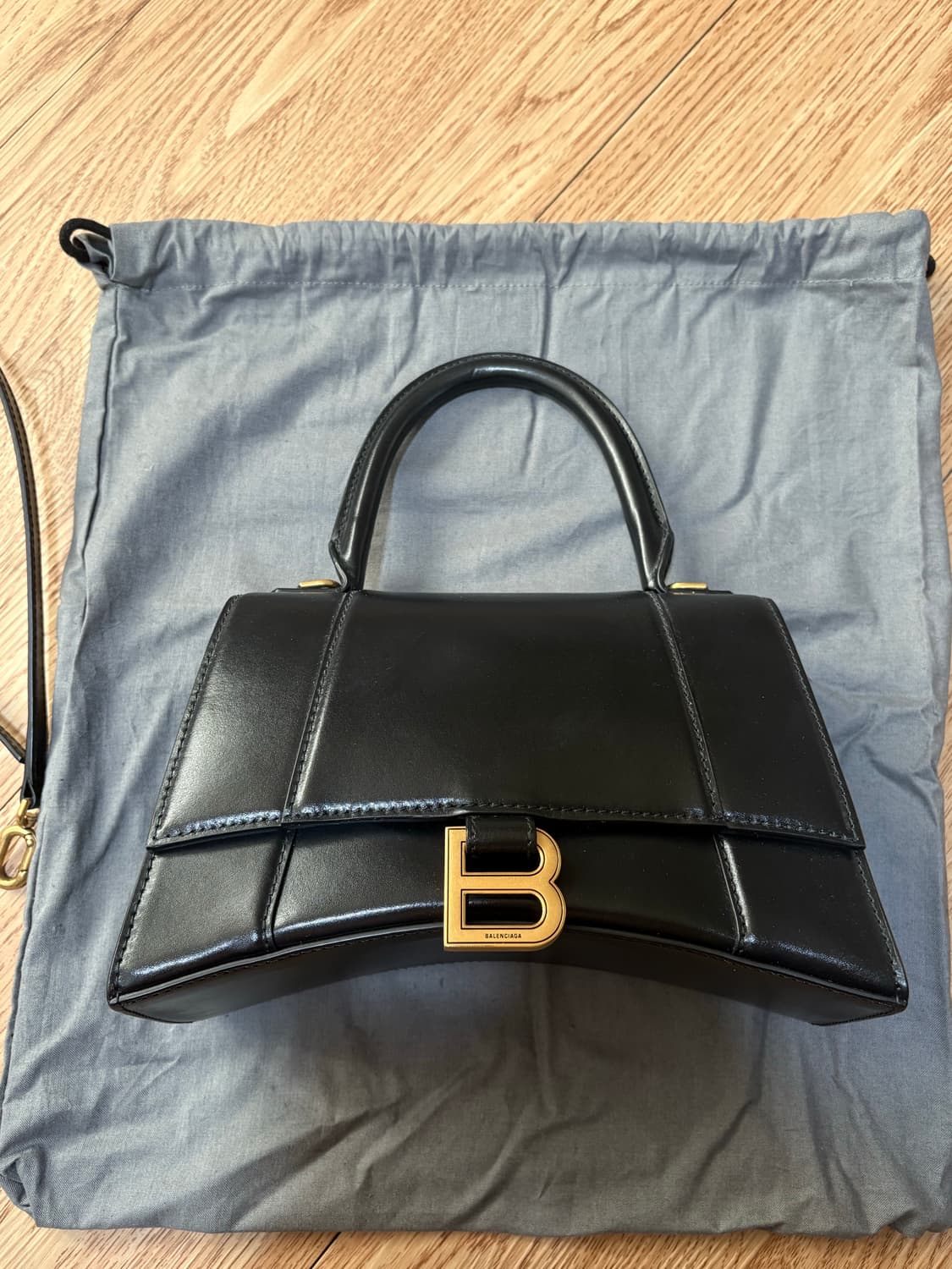 발렌시아가 아워글래스 백 스몰 S 블랙 상품이미지1