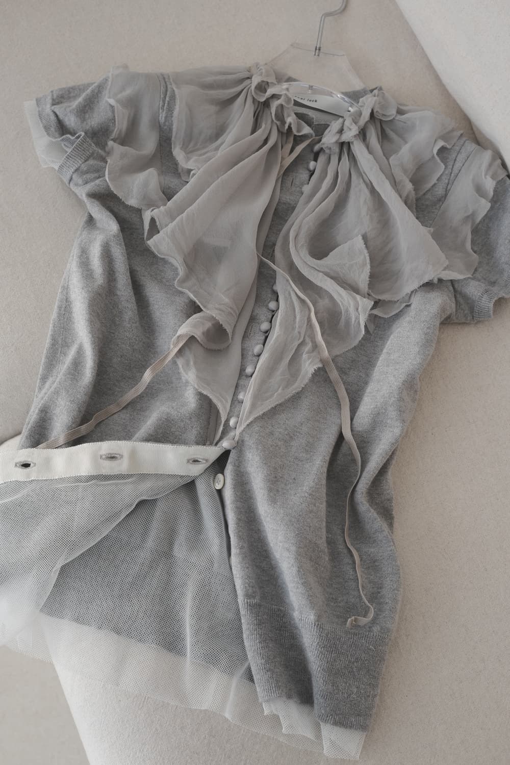 Silk frill covered button cardigan  상품이미지1