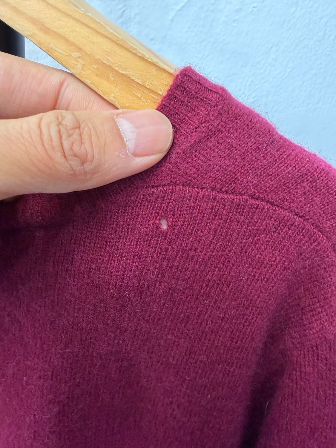 매장판정품) 끌로디피에로 캐시미어 혼방 여성니트 2 상품이미지6