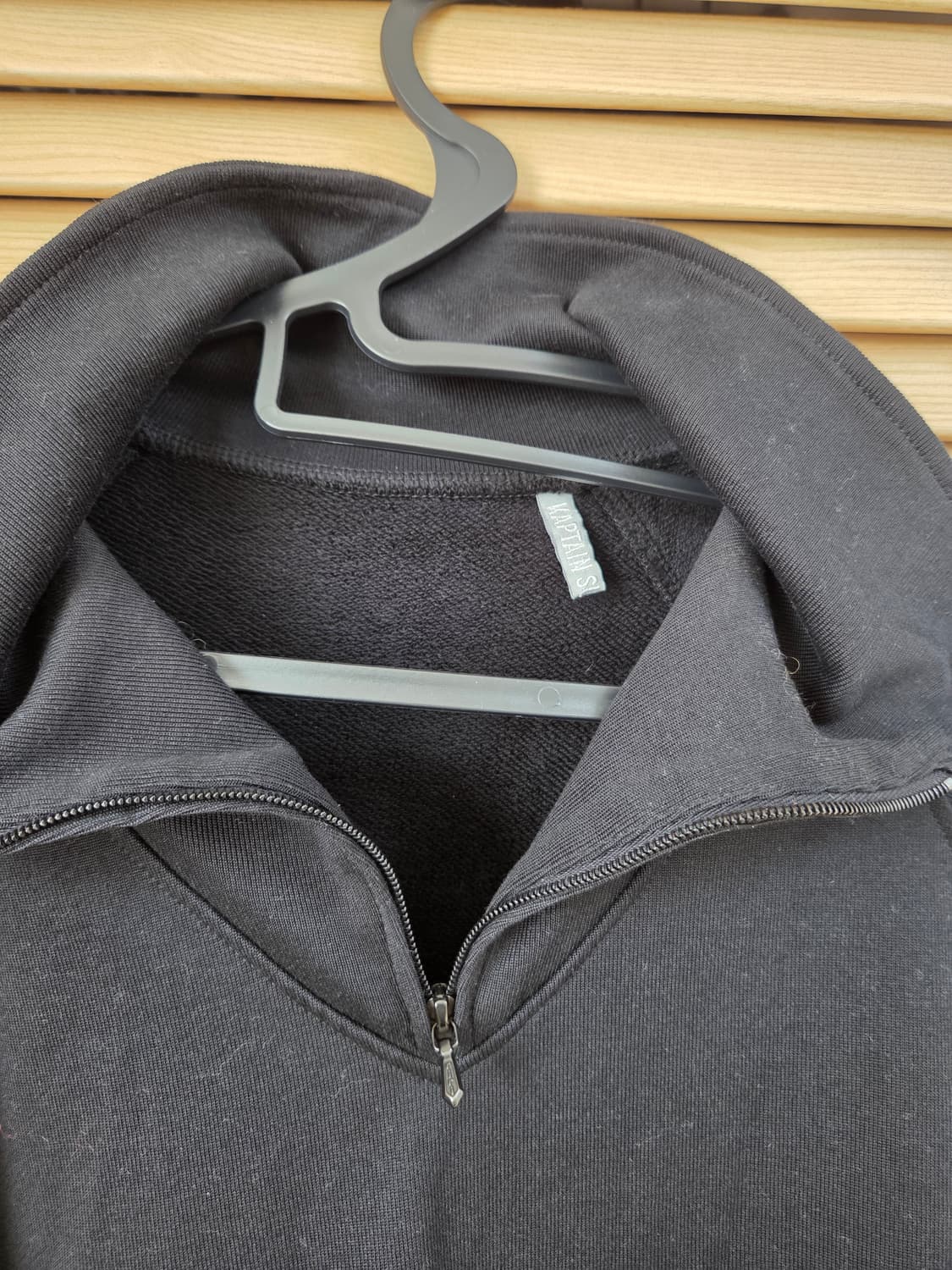 캡틴션샤인 집업 상품이미지1