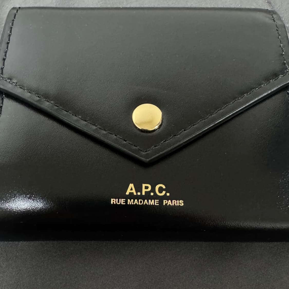 A.P.C. 아페쎄 엔벨로프 반지갑 블랙 새상품 상품이미지2