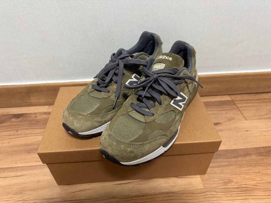 뉴발란스 992 올리브 상품이미지1