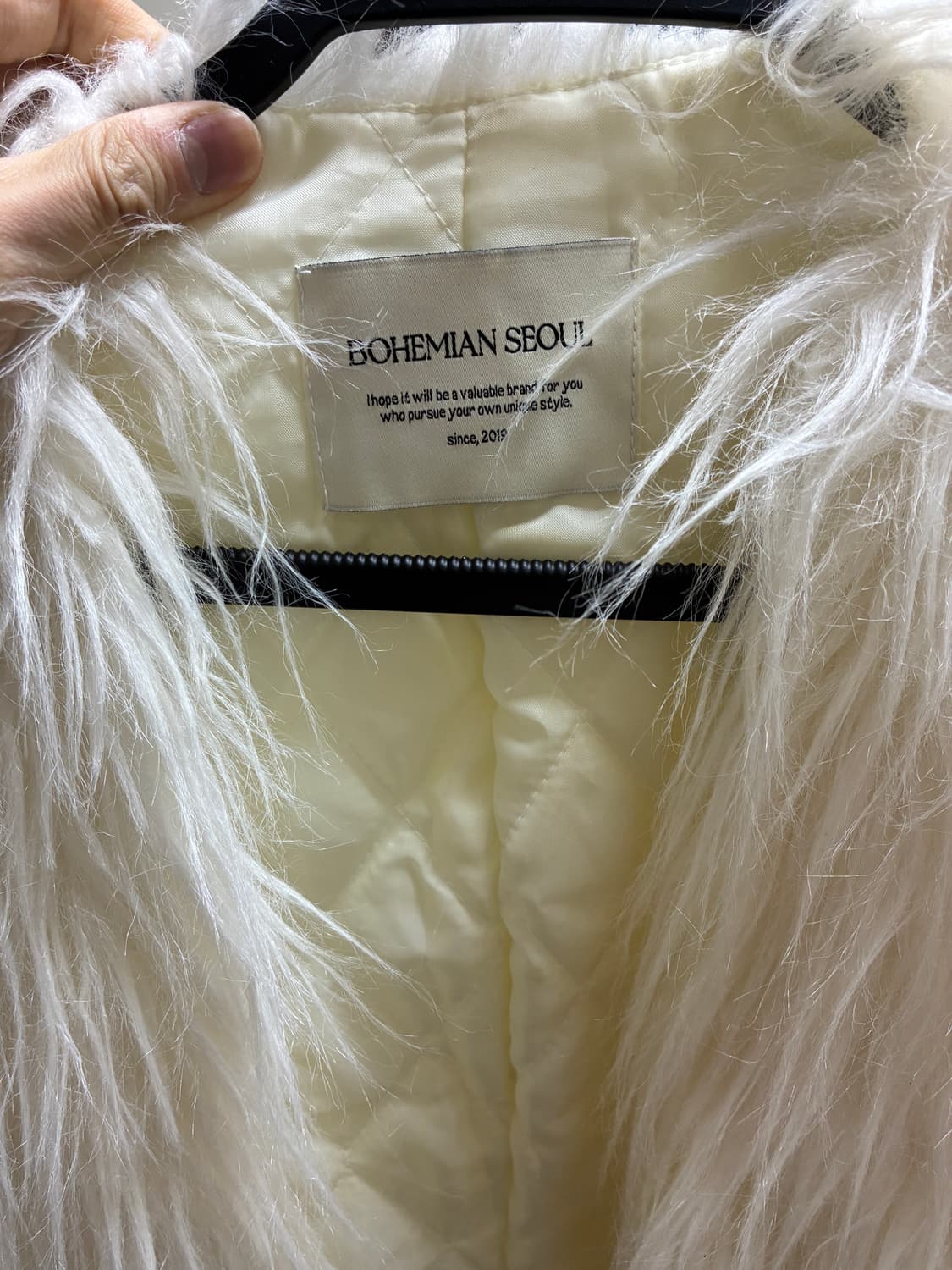 보헤미안서울 퍼자켓 화이트 상품이미지4