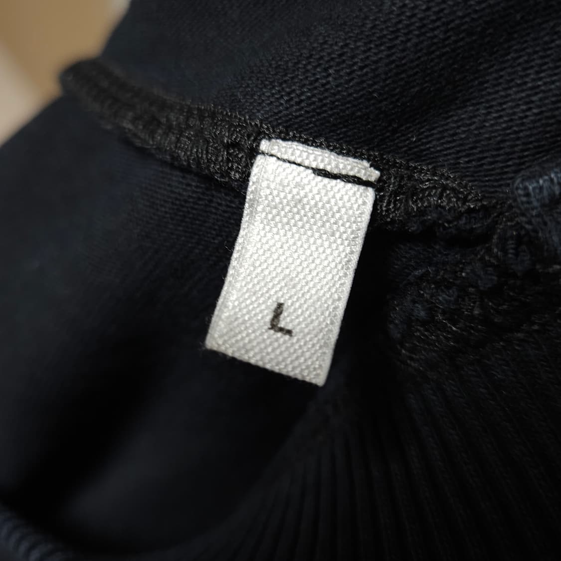 L ) 아미 스몰 하트 블랙 맨투맨 상품이미지4