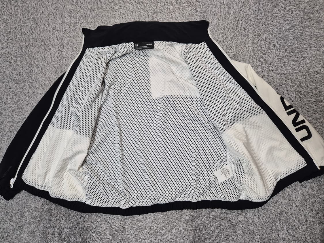 언더아머 여성 우븐 바람막이 자켓 L 상품이미지6