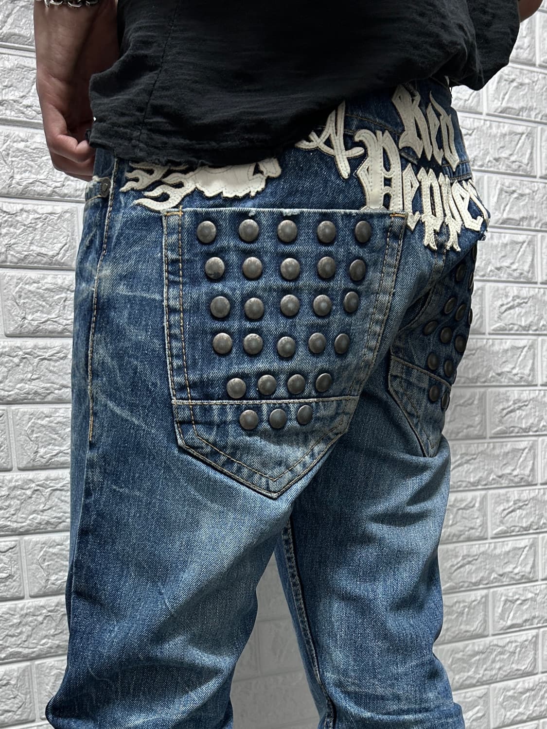 00’s Red Pepper 스터드 스펠 아웃 데님 팬츠 상품이미지1