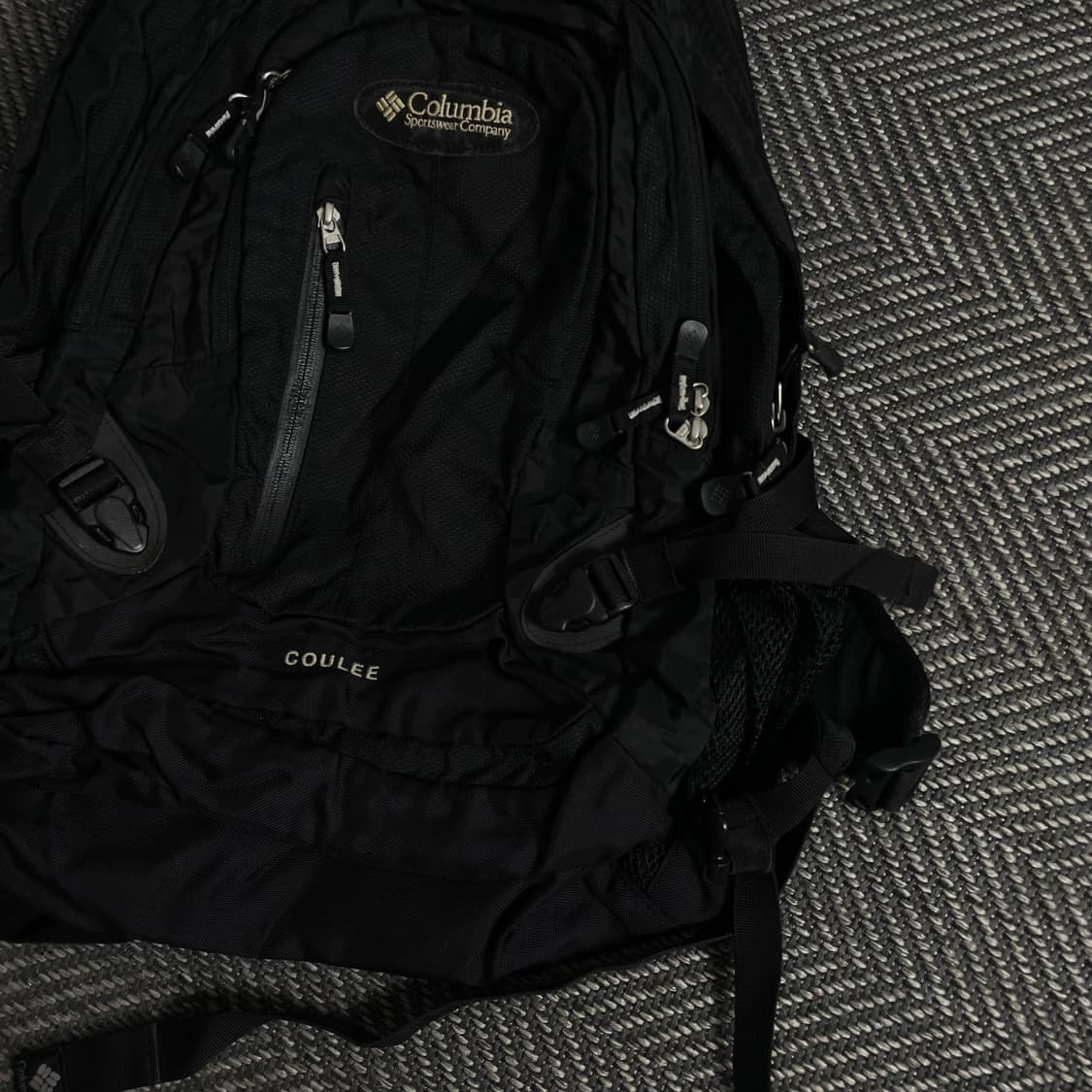 컬럼비아 coulee 블랙 아웃도어 테크 백팩 y 3742 상품이미지3