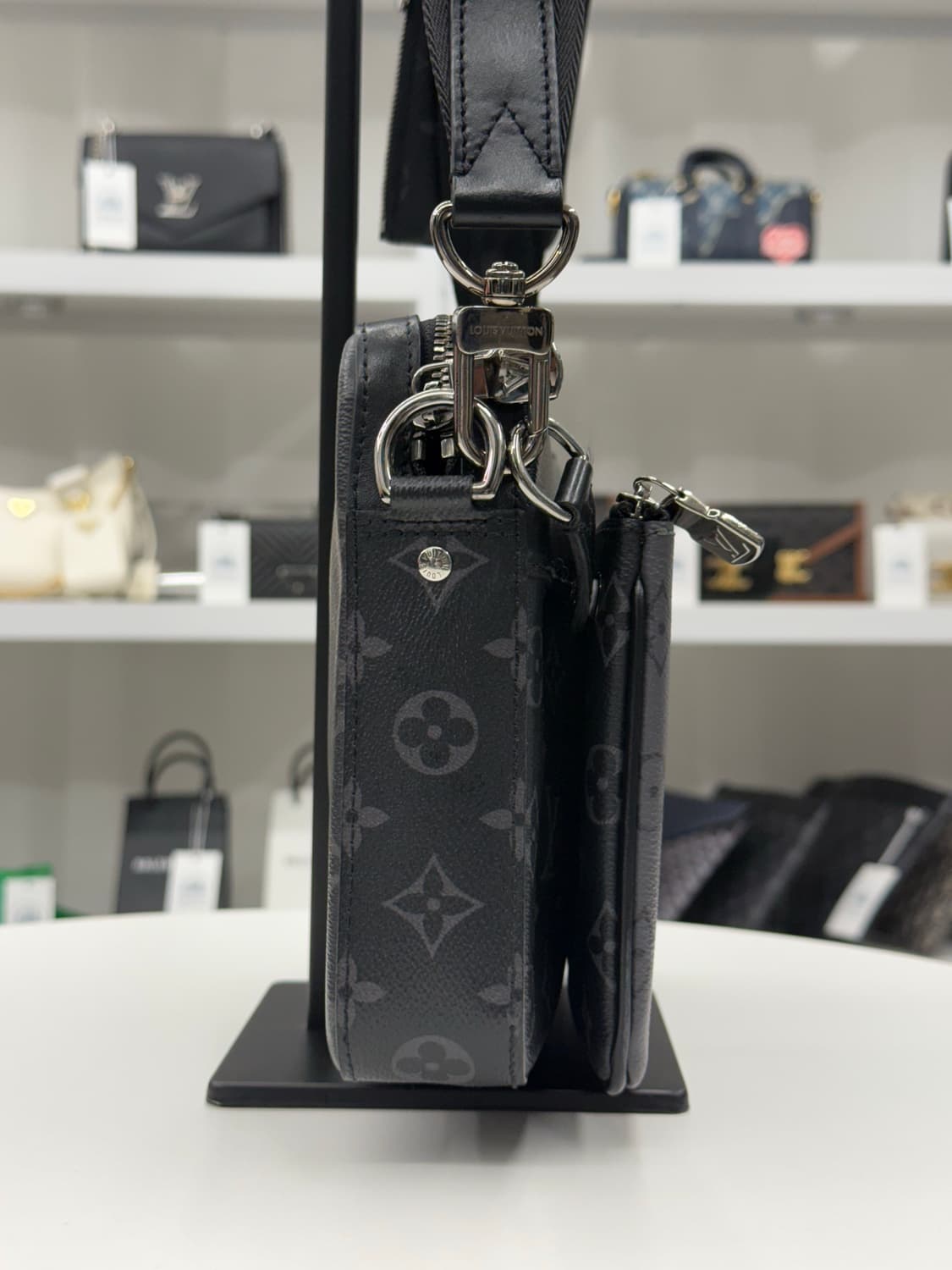 [신형] 루이비통 이클립스 트리오 메신저백 상품이미지6