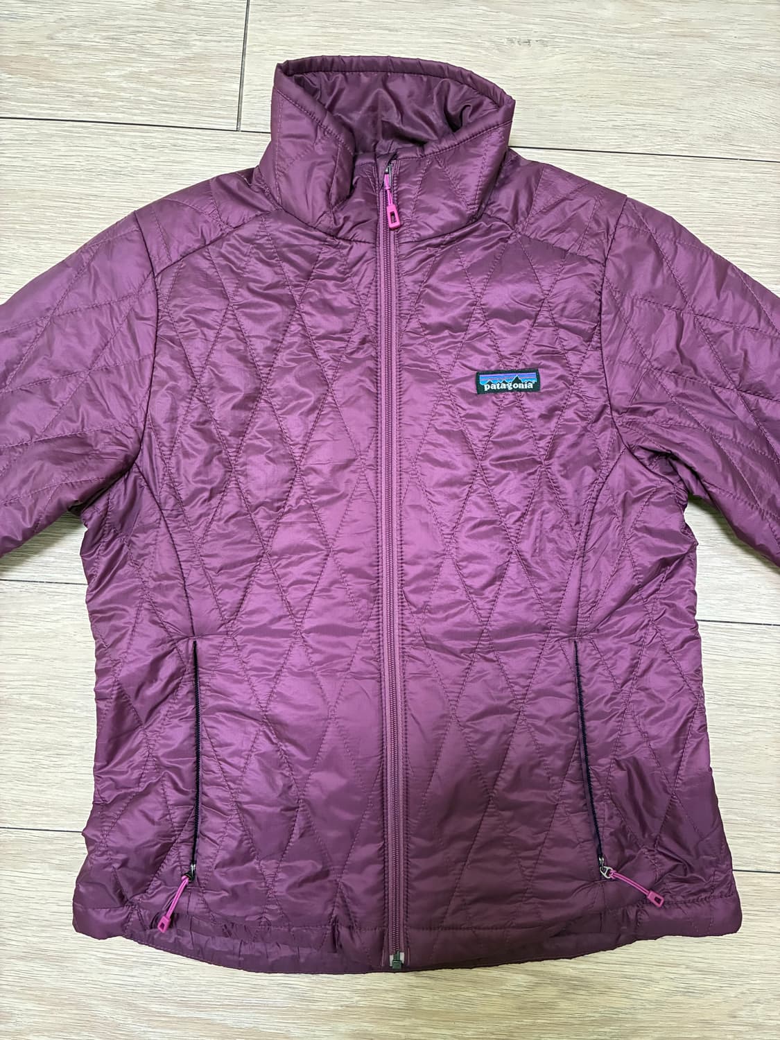 파타고니아 경량 패딩 상품이미지1