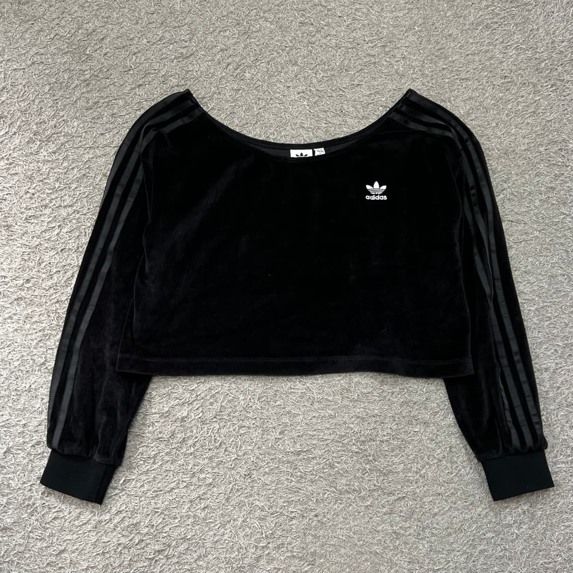 [우먼95] 아디다스 벨벳 오프숄더 상품이미지2