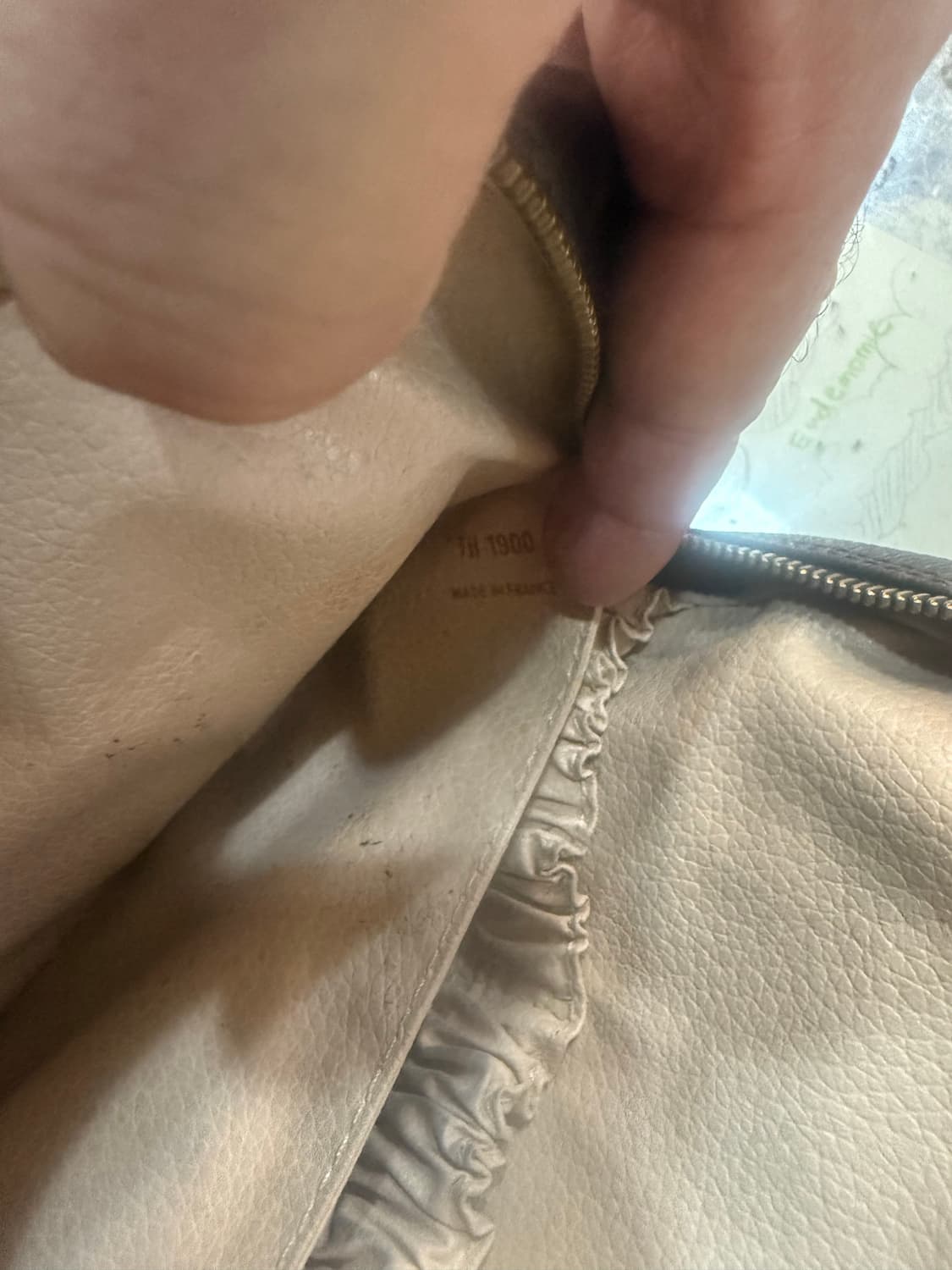 정품 루이비통 모노그램 클러치 팝니다 상품이미지9
