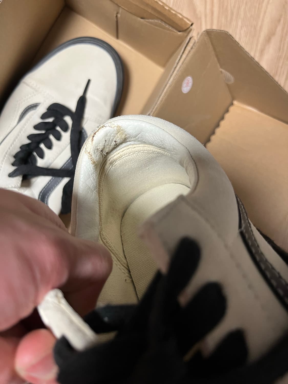 반스 올드스쿨 스웨이드 마시멜로우 블랙 285 상품이미지2