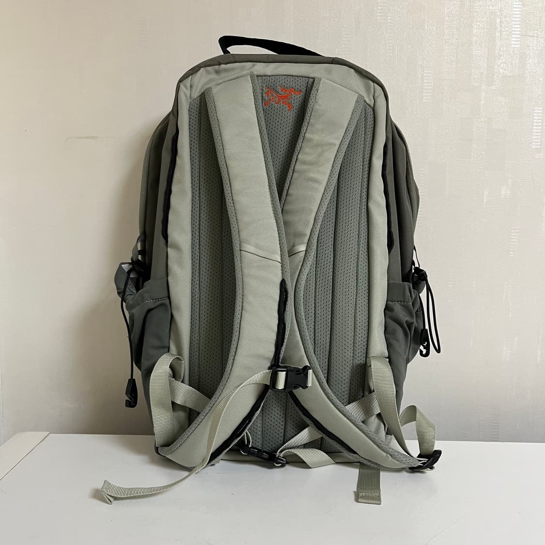 아크테릭스 맨티스 26 백팩 그레이 상품이미지7