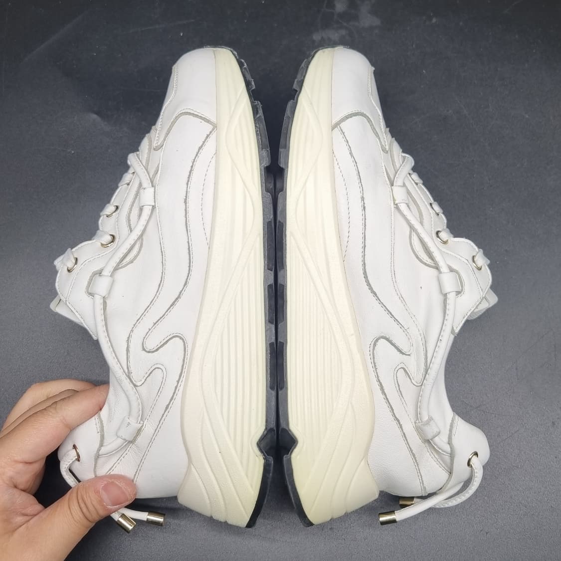 바네사브루노아떼 볼륨솔 스니커즈37 230 상품이미지5