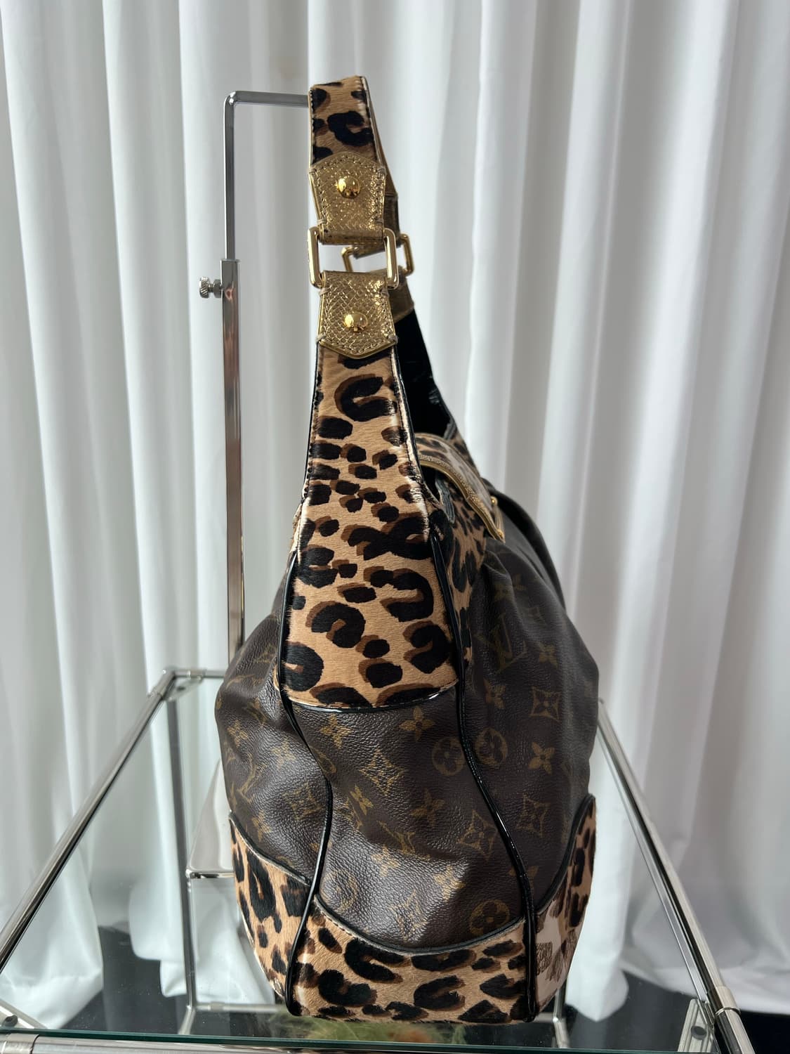 루이비통 SS06 리미티드 에디션 레오파드 폴리 포니 헤어 숄더백 상품이미지5